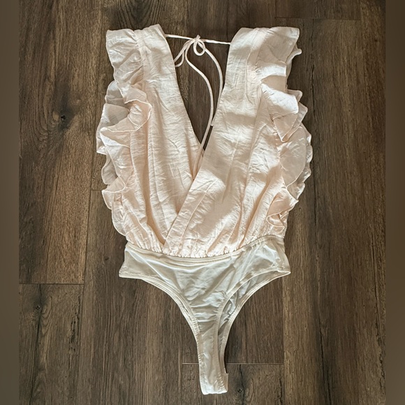 Lulu’s Beige Ruffled Bodysuit - Picture 9 of 9